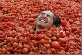 La Tomatina  2012 – The World’s Largest Tomato Fight