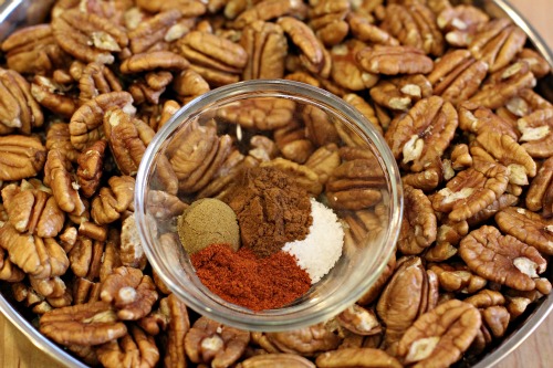 Thanksgiving Snack Recipes – Spiced Pecans