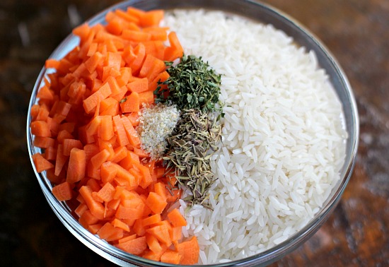Rice Cooker Recipes – Chicken and Thyme Rice with Carrots
