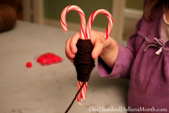 Easy Christmas Crafts – Candy Cane Reindeer