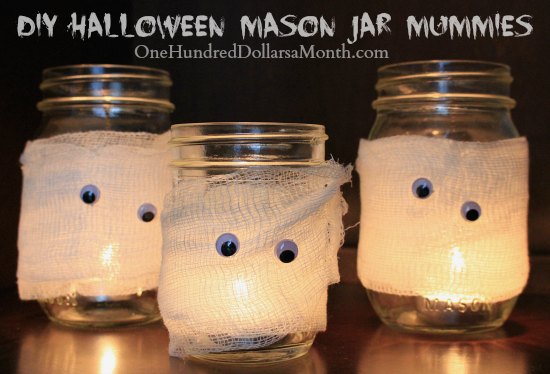 DIY Halloween Mason Jar Mummies