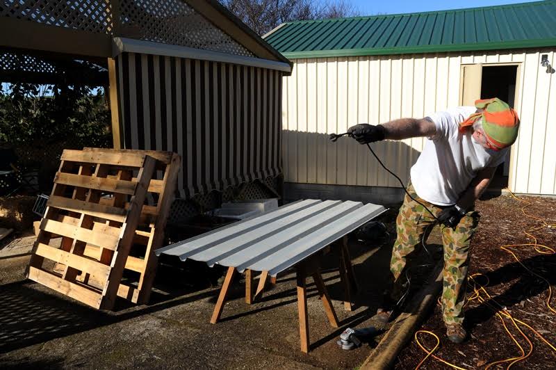 Lisa From Tasmania’s Wood Pallet Compost Bin Tutorial