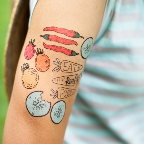 Giveaway: Kale Yeah Tote and Cool Tater Tats Fall Tattoo Pack