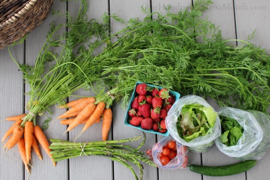 What You Can Expect to Find in a Farmer’s Market in June