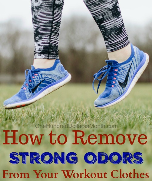 How to Remove Strong Odors From Your Workout Clothes